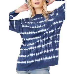 Free People We The Free Be Free Tie Dye Oversize Long Sleeve T-Shirt
Navy Combo